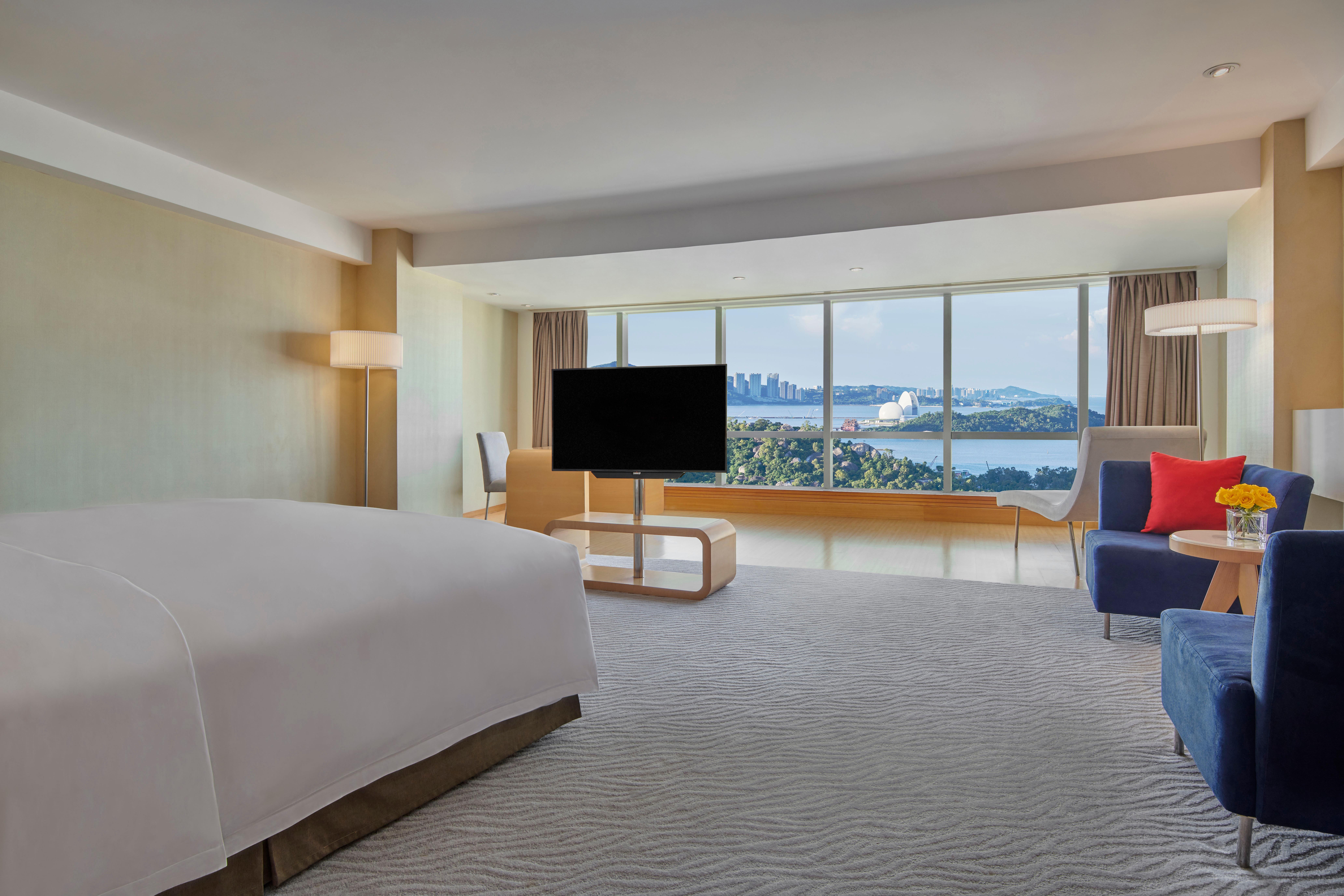 Crowne Plaza Zhuhai City Center By Ihg - Offers Free One-Way Shuttle To Chimelong Ocean Kingdom Buitenkant foto