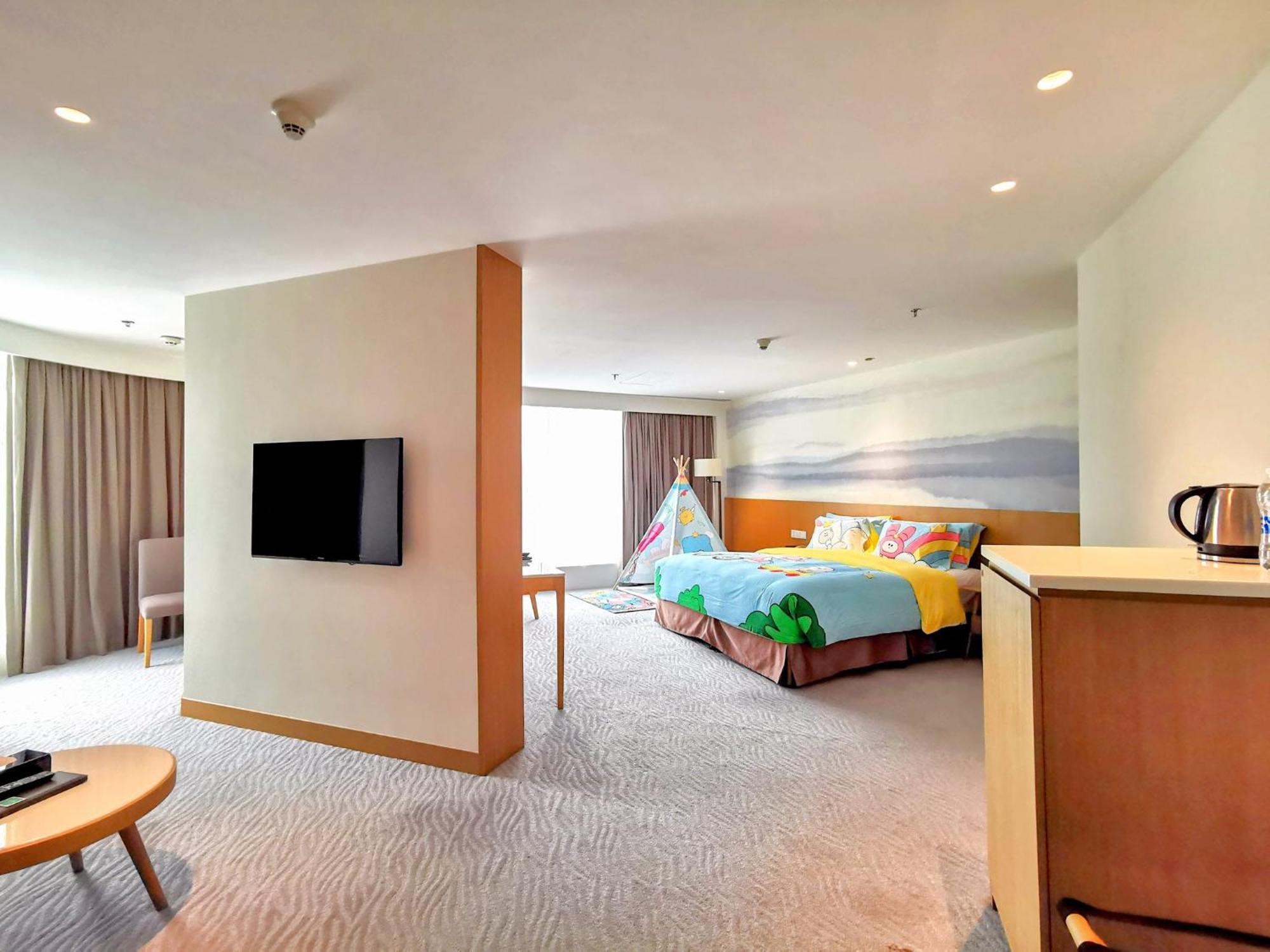 Crowne Plaza Zhuhai City Center By Ihg - Offers Free One-Way Shuttle To Chimelong Ocean Kingdom Buitenkant foto