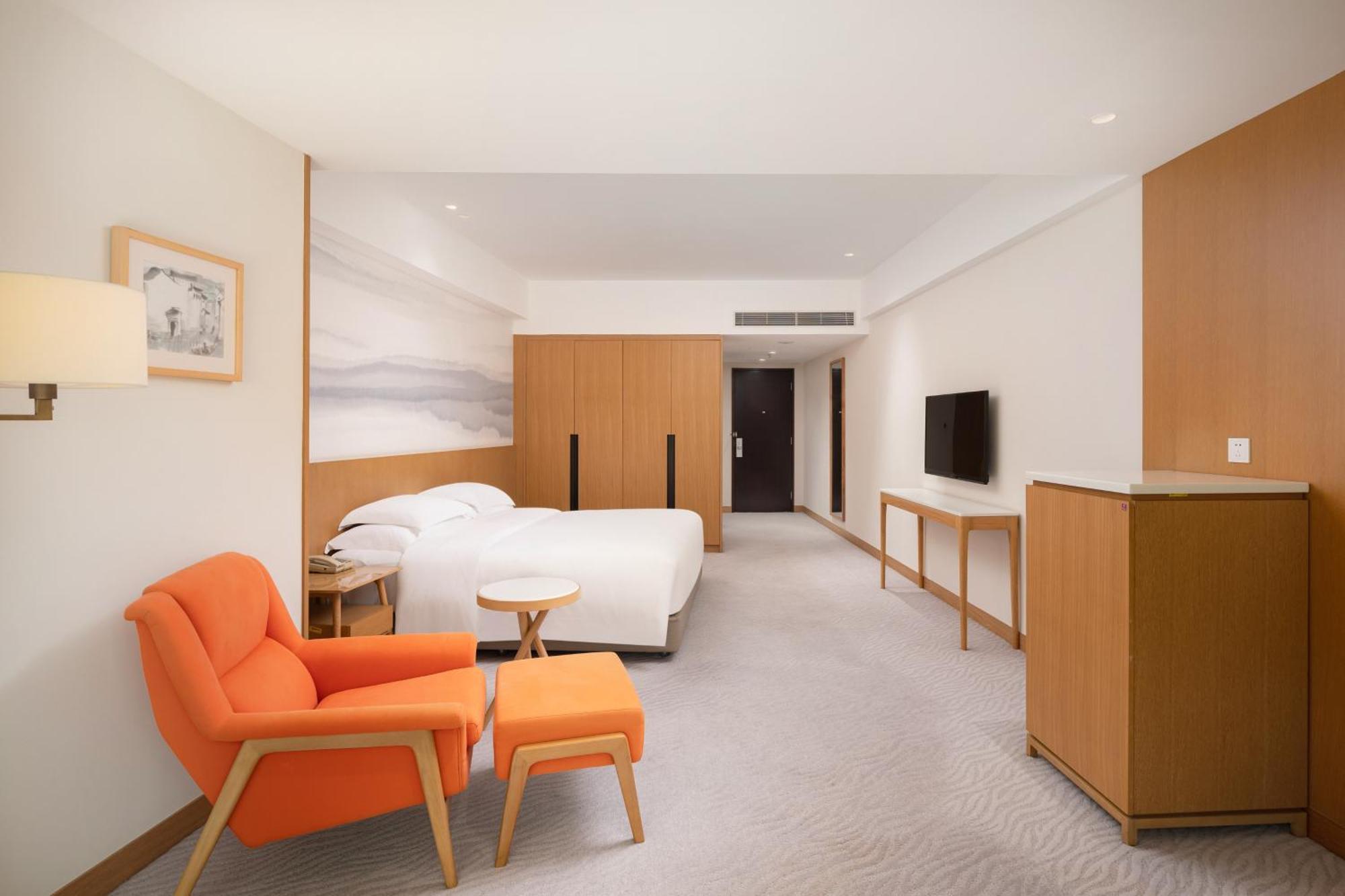 Crowne Plaza Zhuhai City Center By Ihg - Offers Free One-Way Shuttle To Chimelong Ocean Kingdom Buitenkant foto